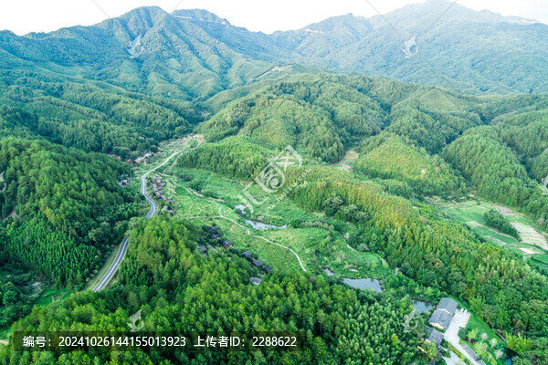 群山