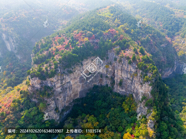 航拍濟(jì)南藏龍澗紅葉