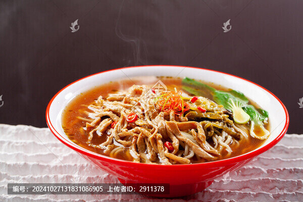 酸菜肉絲面