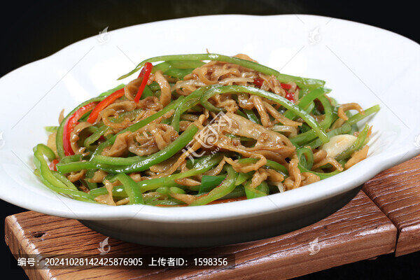 青椒肥腸絲