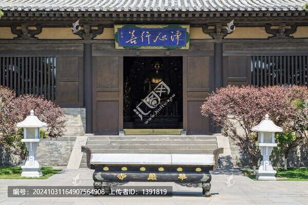 山西大同古城華嚴寺藥師殿
