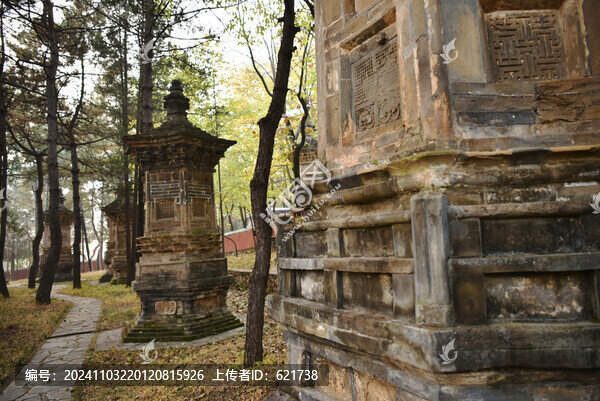 北京潭柘寺古代塔林