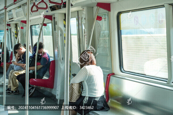 廣州地鐵四號線車廂