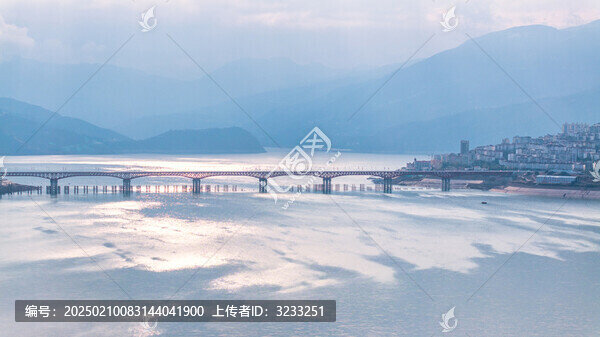 四川雅安市漢源縣大渡河上的蘭家灣特大橋