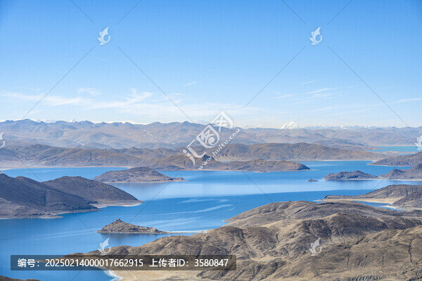 西藏山南羊卓雍措