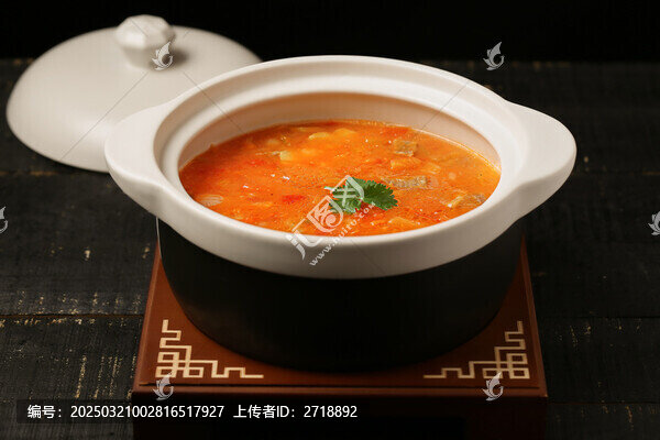 土豆牛肉煲番茄