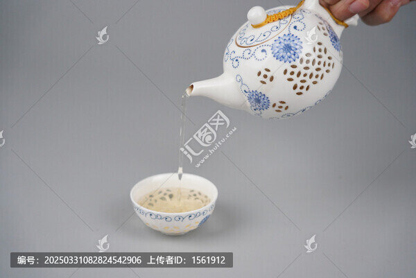 倒茶