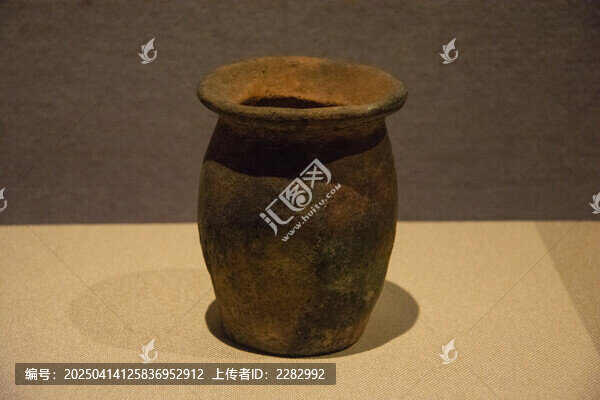 北魏陶罐