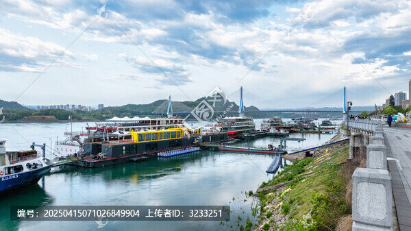 湖北宜昌港即長(zhǎng)江三峽游客中心航拍