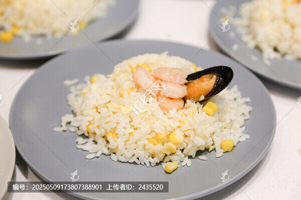 青口貝鮮蝦海鮮炒飯