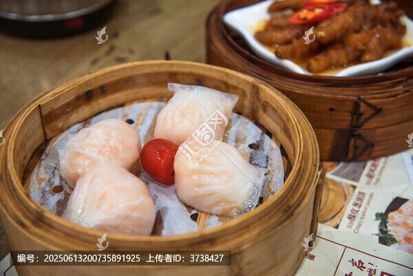 美味廣式蝦餃與鳳爪