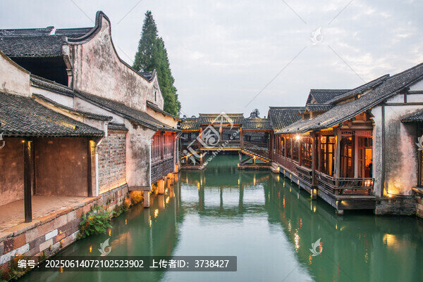 烏鎮(zhèn)江南水鄉(xiāng)古橋流水景致
