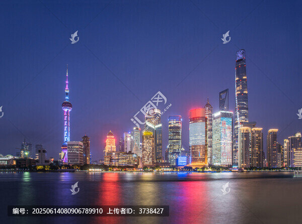 上海外灘璀璨夜景風(fēng)光