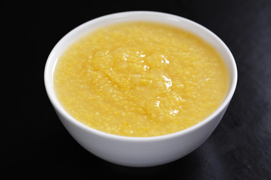 玉米碴子粥