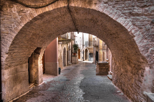 小巷。帕洛-科尔。Apulia。