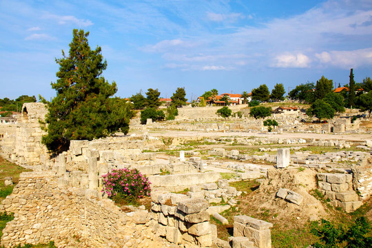 希腊阿波罗神庙考古发掘现场；科林斯。