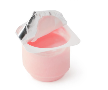 塑料容器中的酸奶