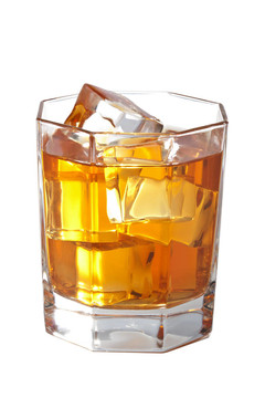 威士忌杯冰块