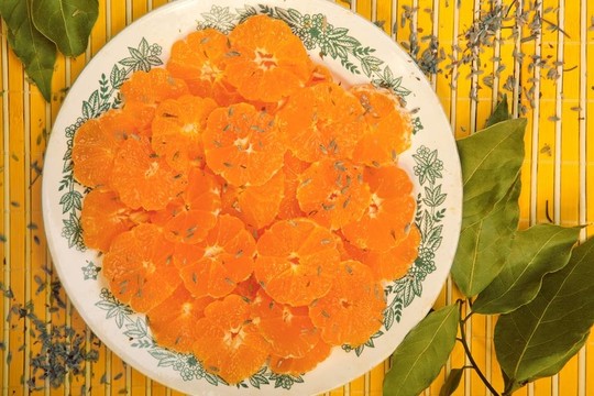 甜点的橘子
