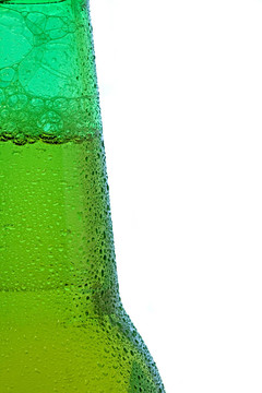 绿色玻璃啤酒瓶