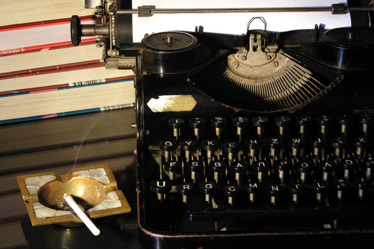 老式的手动打字机