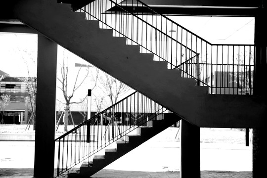 楼梯建筑剪影