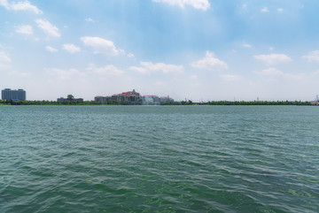 上海迪斯尼心愿湖