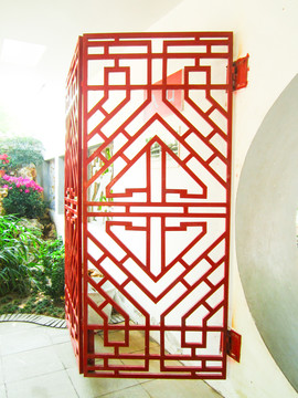 中式花纹铁门