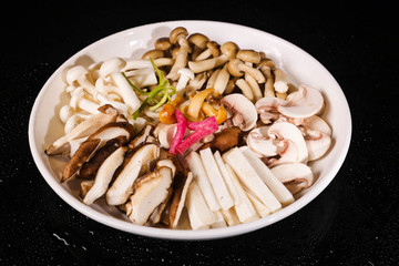 菌菇拼盘