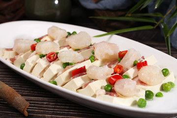 老豆腐蒸咸肉
