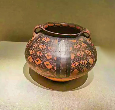 甘肃博物馆的彩陶