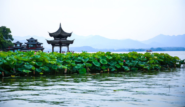 杭州西湖山水画