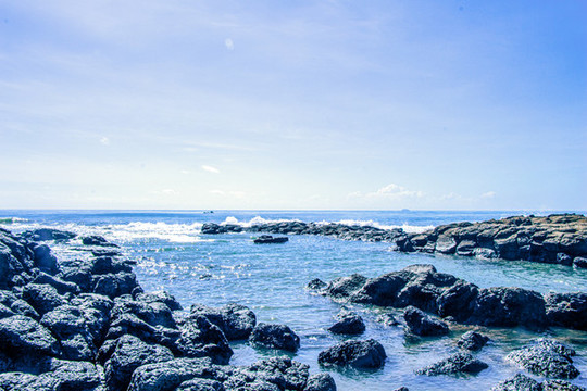 镇海角礁石