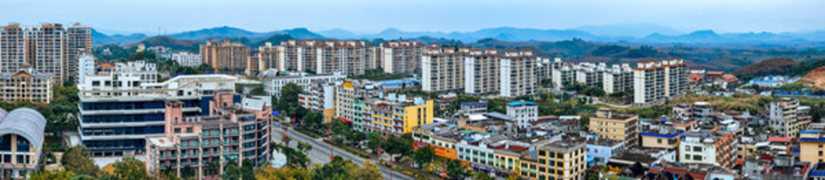 琼中县