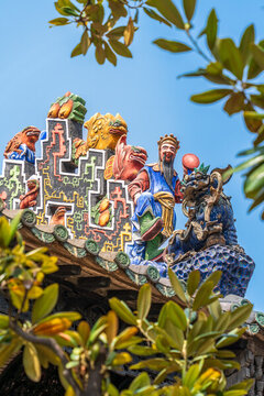 广州陈家祠的屋顶灰塑艺术