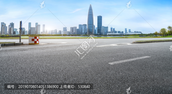 道路交通和城市天际线