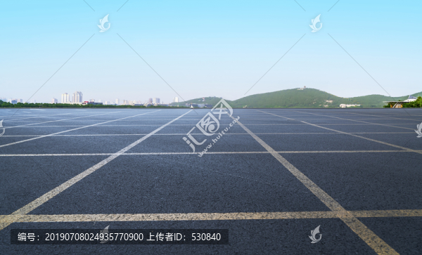沥青路面和城市景观