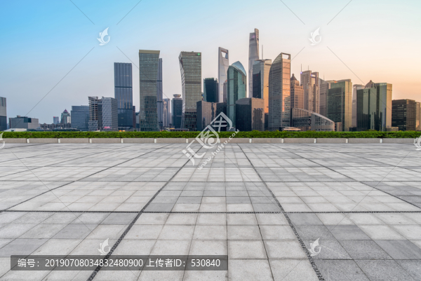 地砖路面和建筑景观