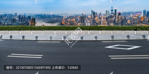 沥青路面和城市景观