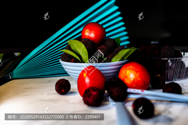 杨梅油桃
