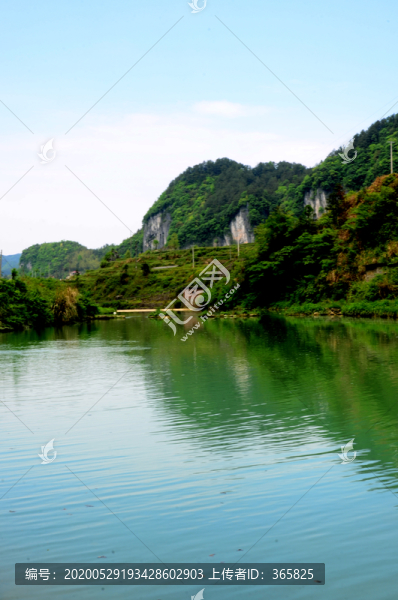 绿水