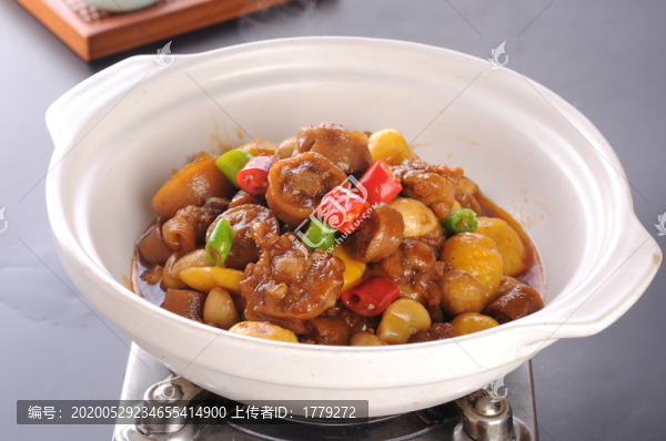 砂锅猪尾