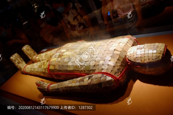 银缕玉衣
