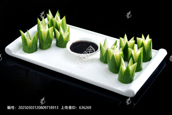 沾酱黄瓜