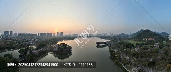 顺峰山公园桂畔湖春色日出全景