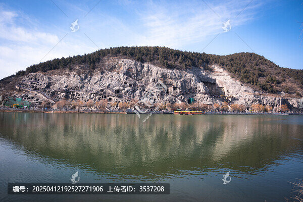 龙门石窟